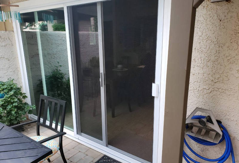 sliding screen door installation